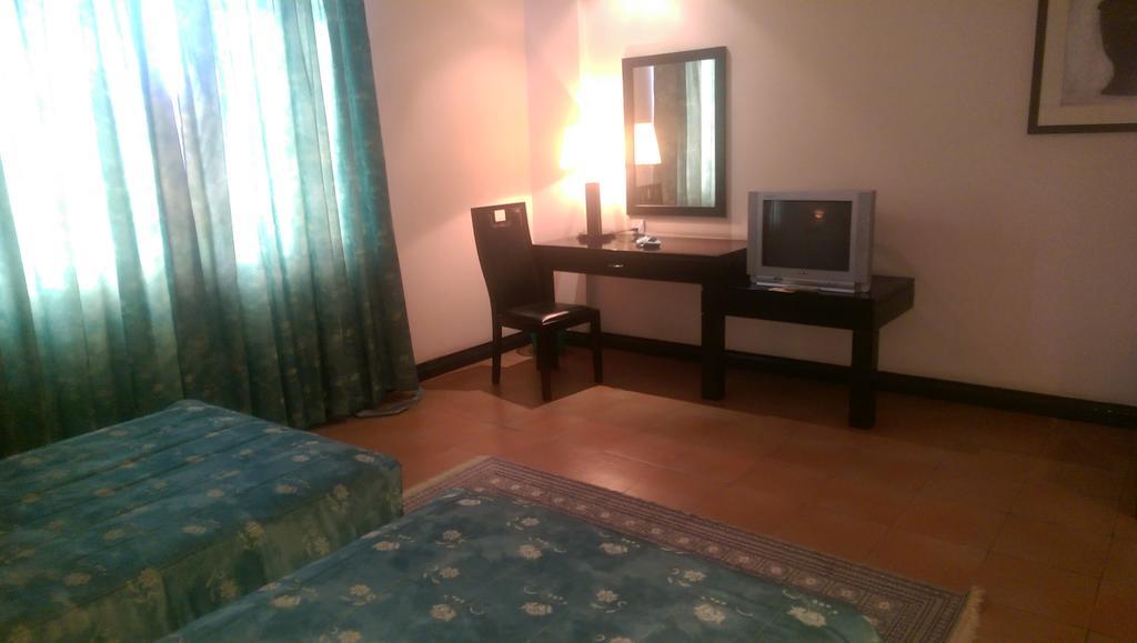 Blue Pearl Hotel & Apartments Dar es Salaam Zewnętrze zdjęcie